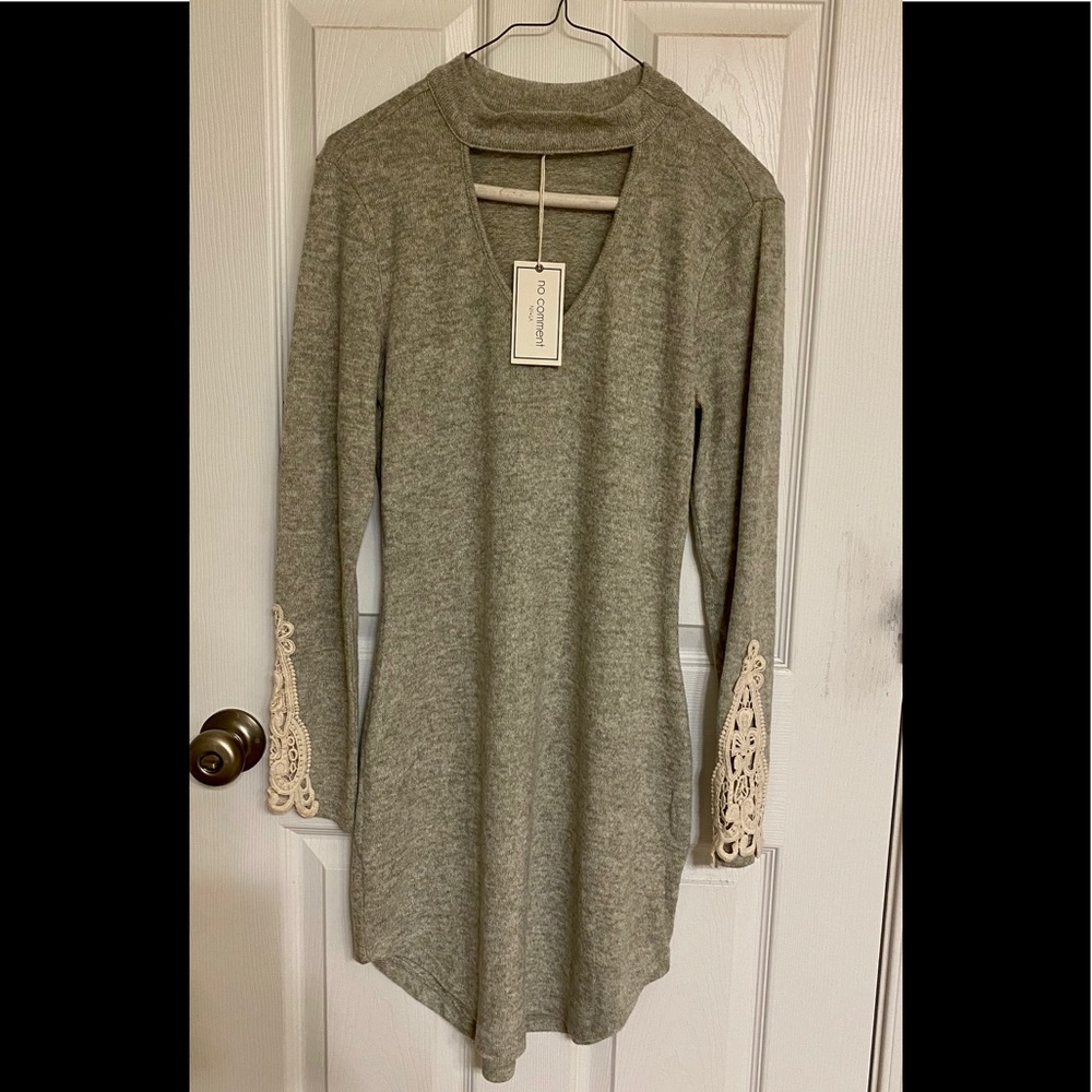 No Comment Heather Gray Tunic Length Sweater Choker Neckline Juniors Medium